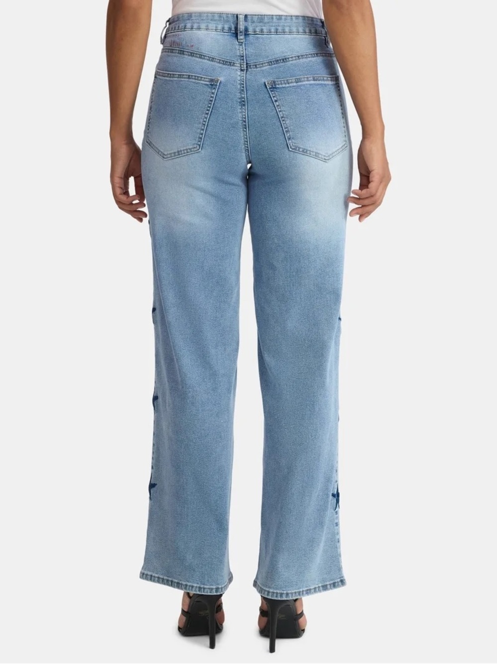 Madden NYC Light Wash Star-Accent Embroidered Straight Leg Jeans, Size 8 - Picture 2 of 7